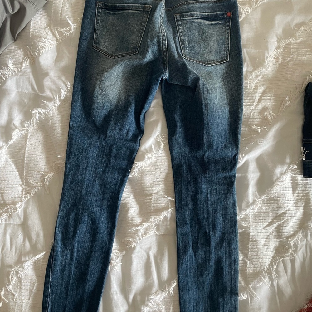 Ripped jeans